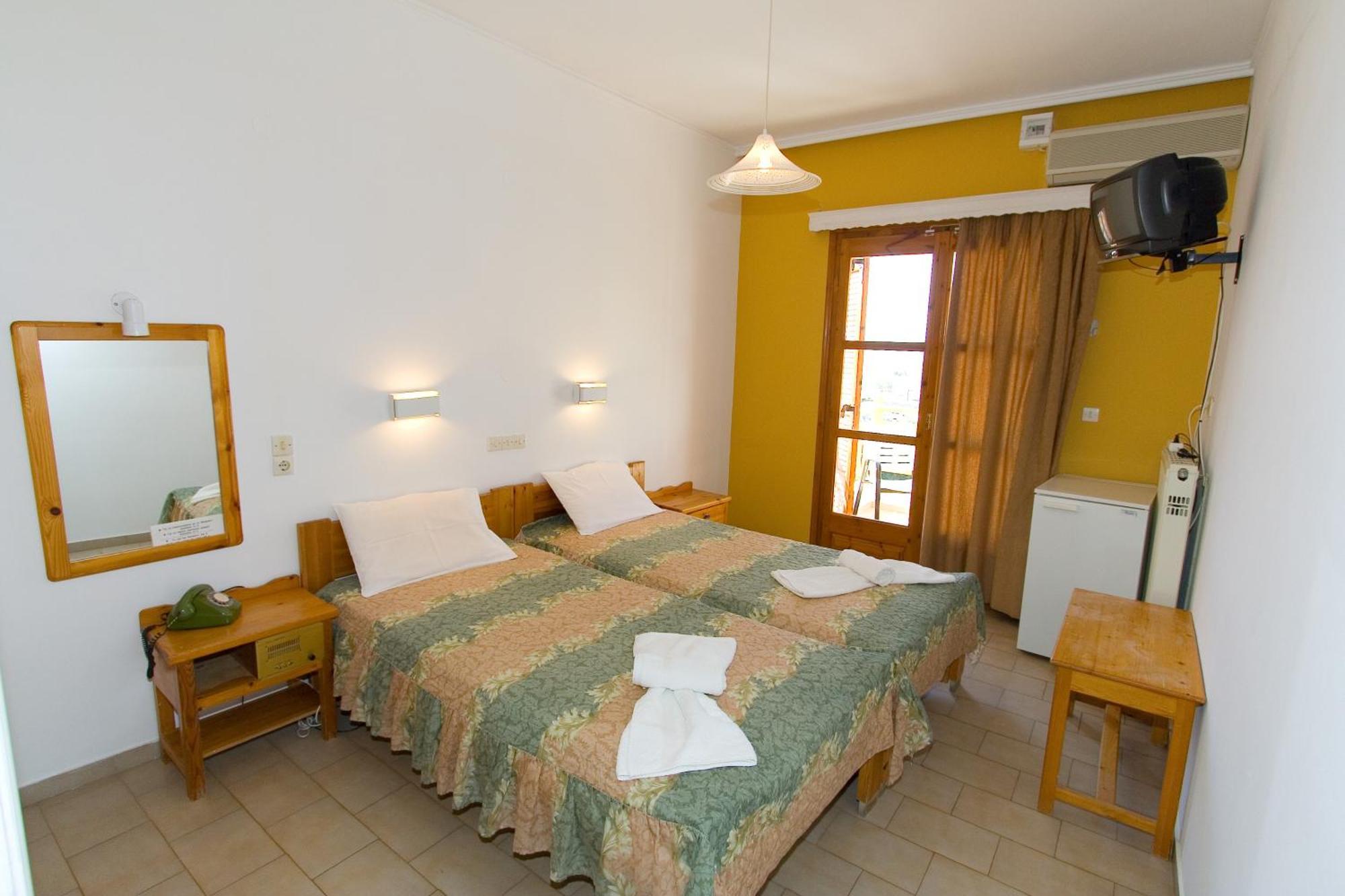 Hotel Aidipsos Loutra Edipsou  Room photo